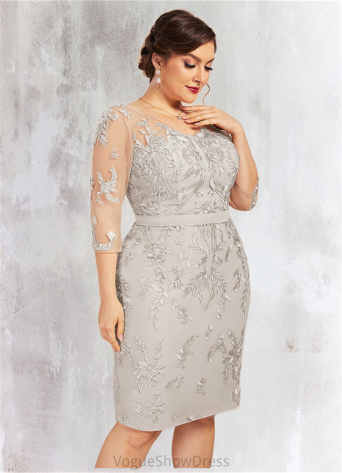 Nathalia Sheath/Column V-neck Knee-Length Lace Mother of the Bride Dress DL126P0014570