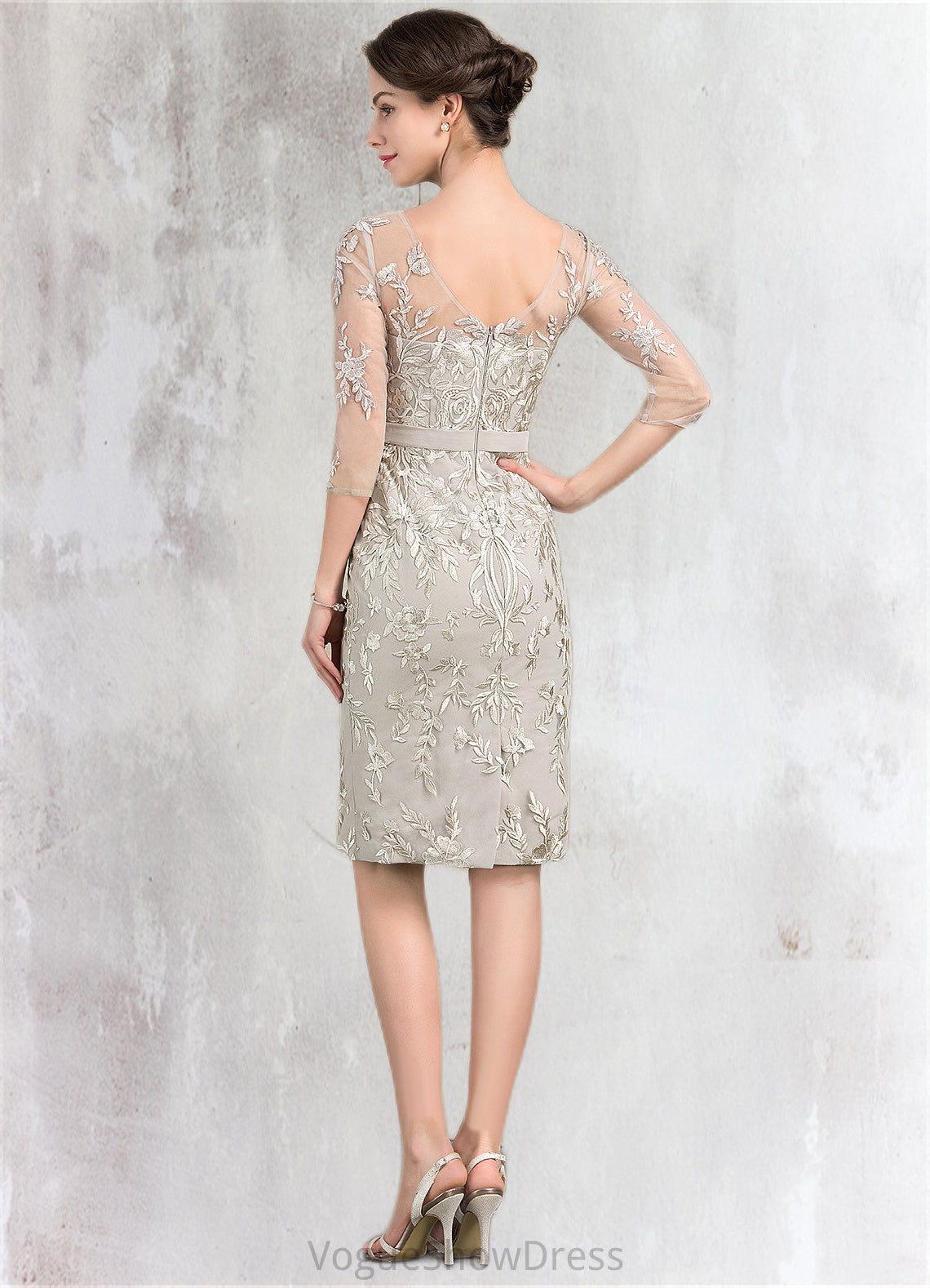 Nathalia Sheath/Column V-neck Knee-Length Lace Mother of the Bride Dress DL126P0014570