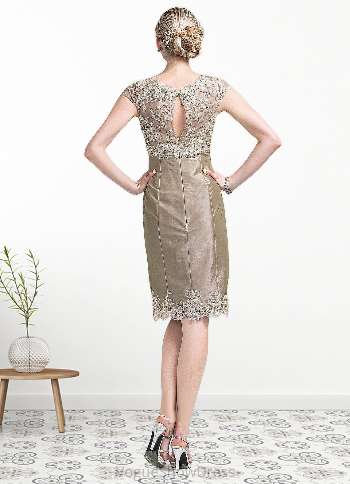 Clarissa Sheath/Column Scoop Neck Knee-Length Taffeta Mother of the Bride Dress DL126P0014808