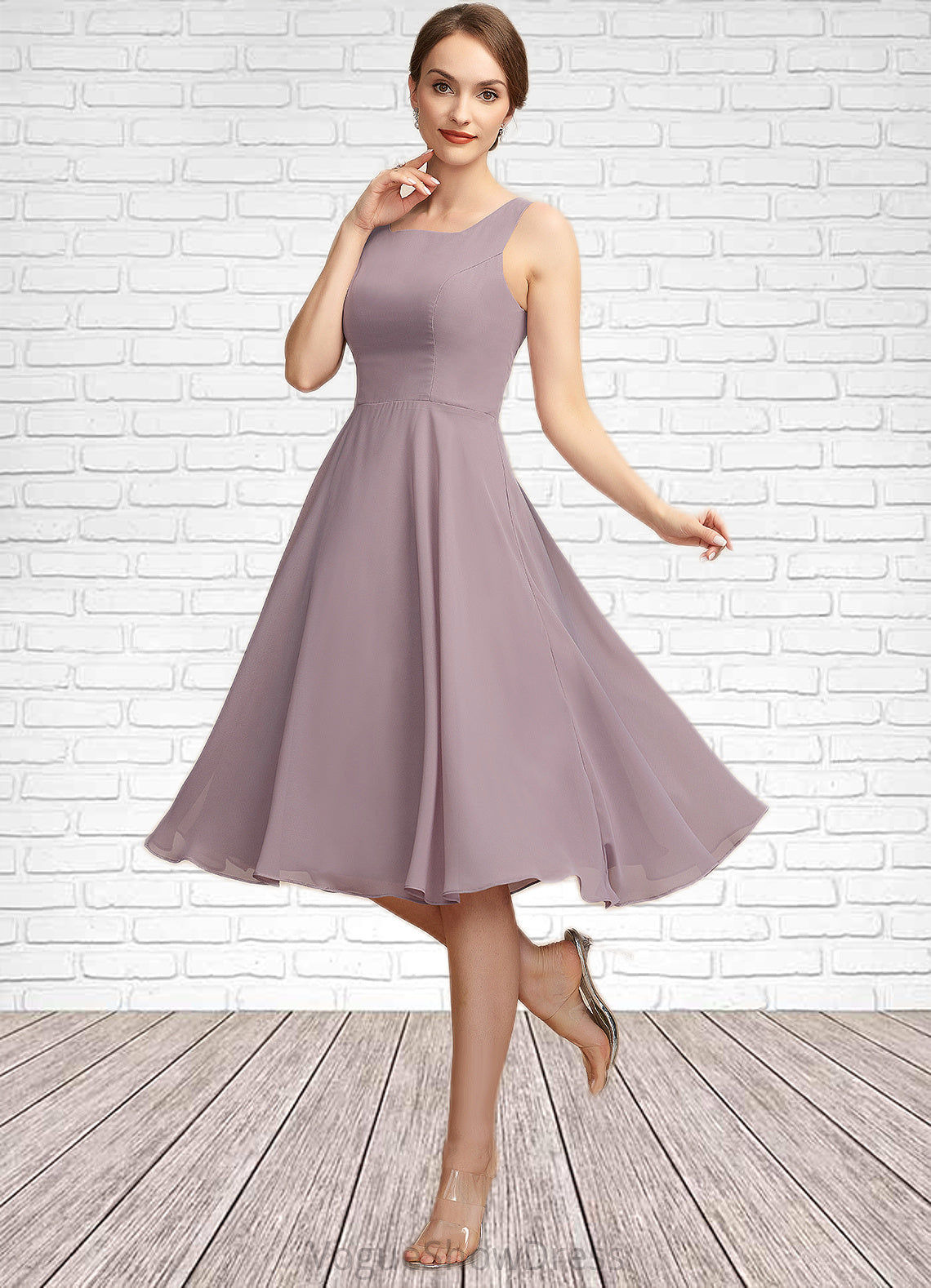 Everly A-Line Square Neckline Knee-Length Chiffon Mother of the Bride Dress DL126P0014940