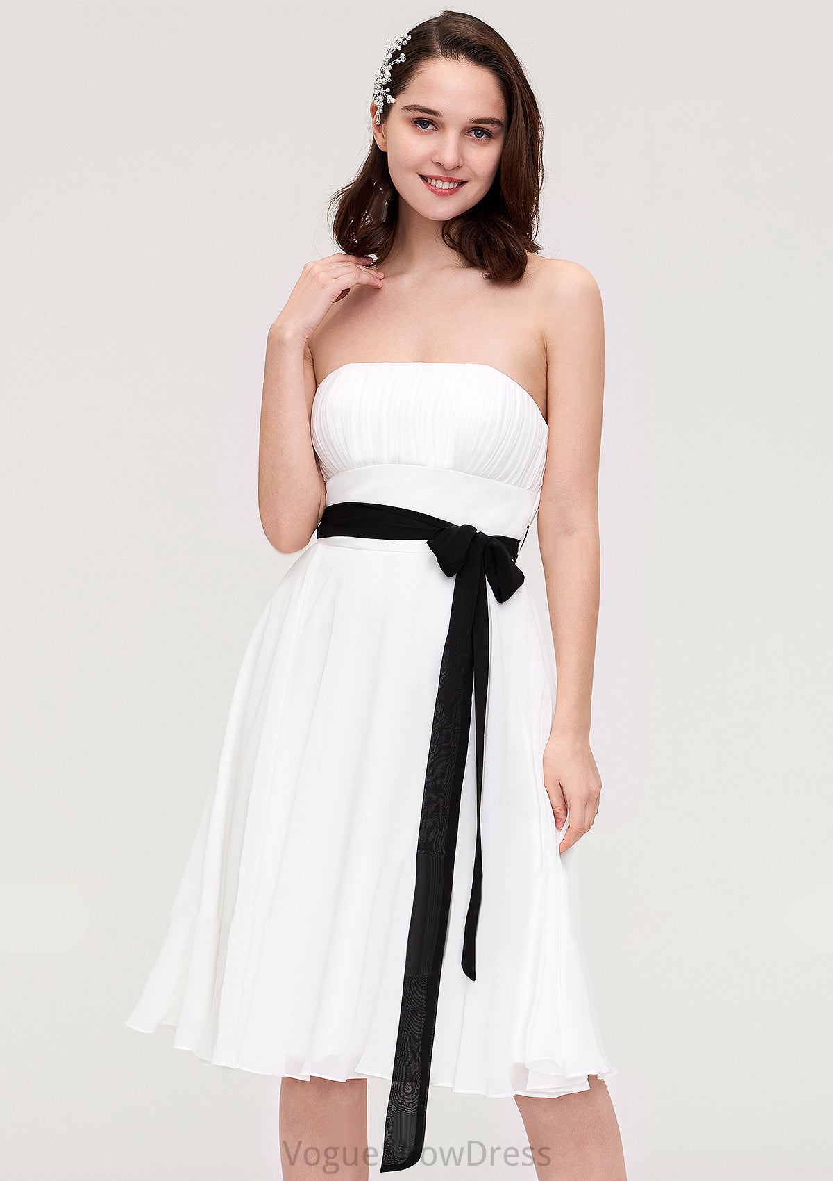 Strapless Sleeveless Knee-Length Chiffon A-line/Princess Bridesmaid Dresses With Pleated Sashes Leilani DLP0025436