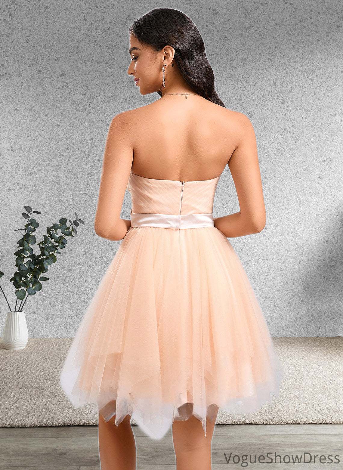 Sloane Ball-Gown/Princess Sweetheart Short Tulle Homecoming Dress With Bow DLP0025719