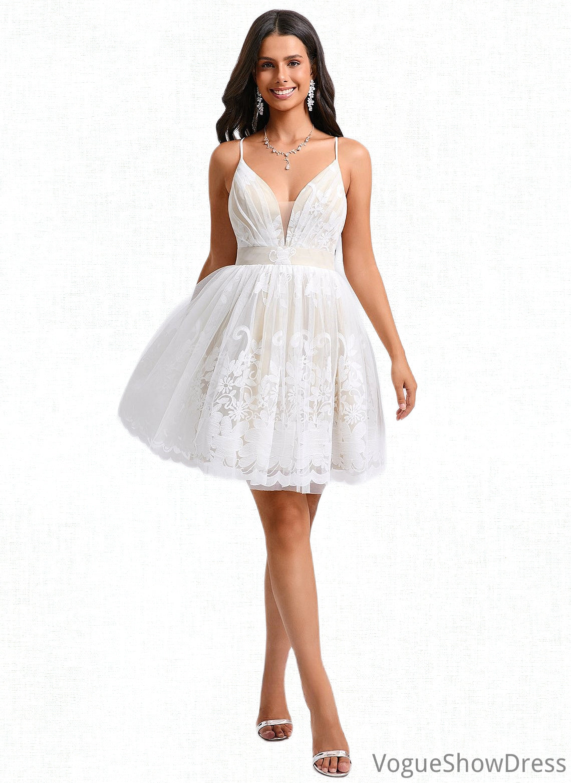 Jaelyn Ball-Gown/Princess V-Neck Short Tulle Lace Homecoming Dress With Pleated DLP0025711