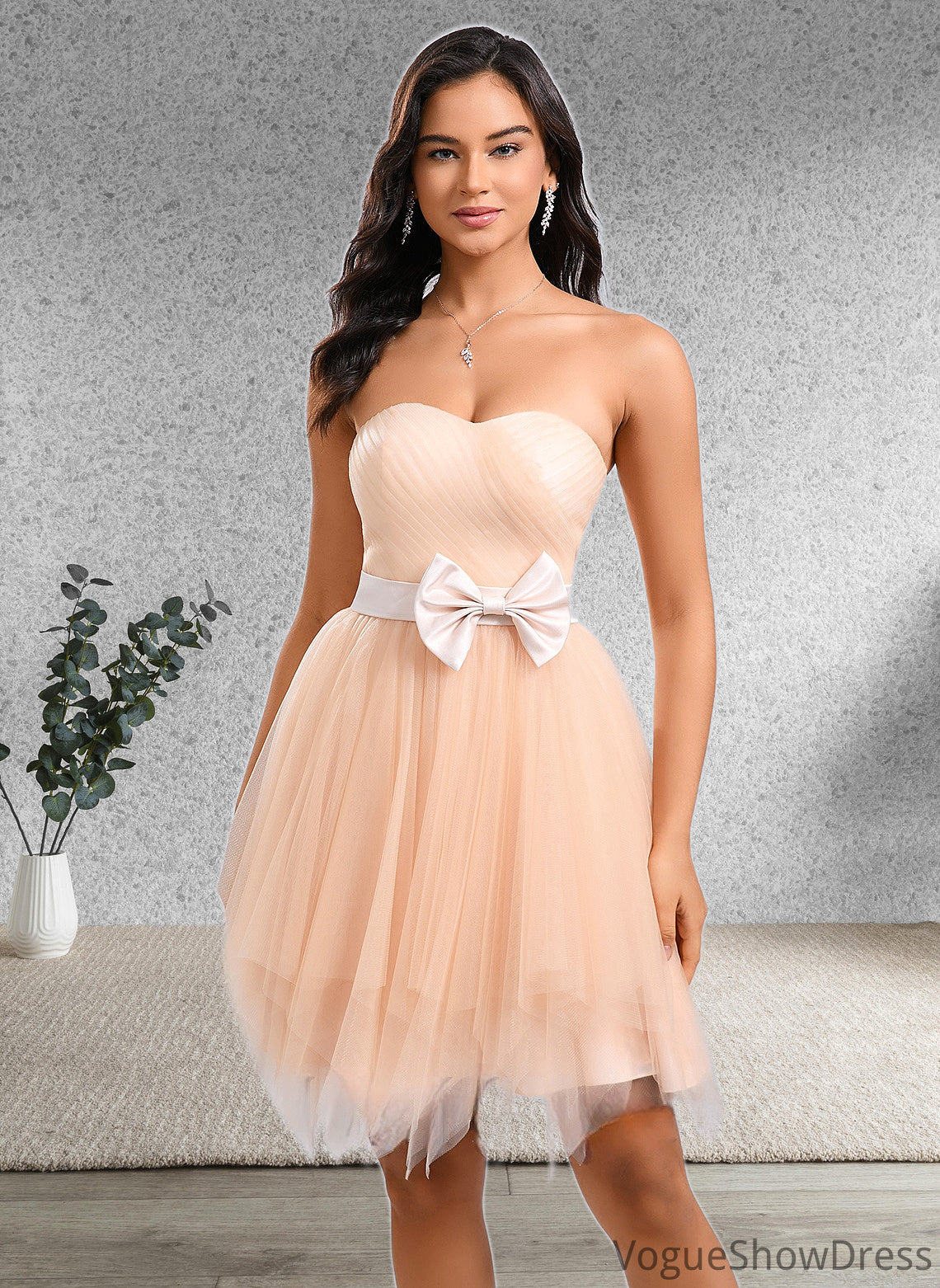 Sloane Ball-Gown/Princess Sweetheart Short Tulle Homecoming Dress With Bow DLP0025719