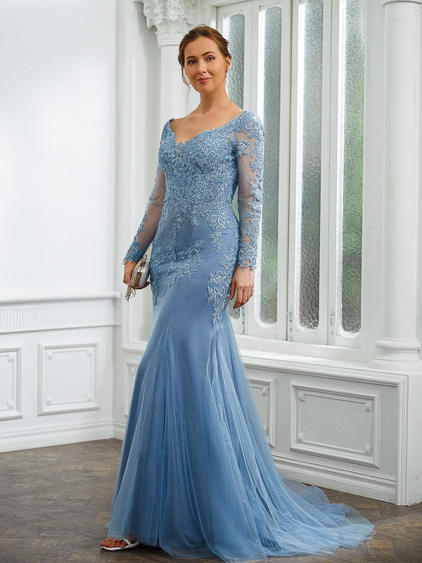 Emilia Sheath/Column Tulle Applique V-neck Long Sleeves Sweep/Brush Train Mother of the Bride Dresses DLP0020244