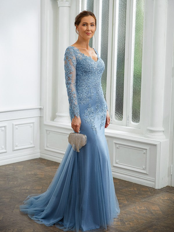 Emilia Sheath/Column Tulle Applique V-neck Long Sleeves Sweep/Brush Train Mother of the Bride Dresses DLP0020244