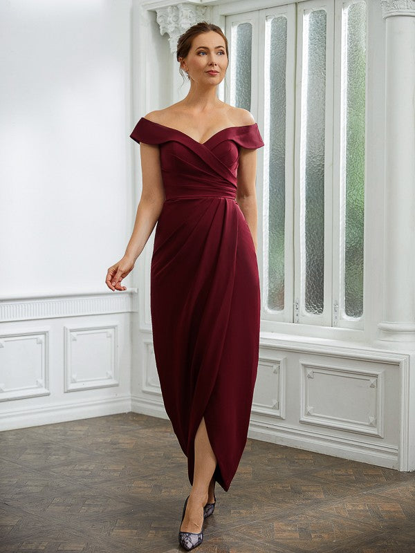 Lillian Sheath/Column Stretch Crepe Ruched Off-the-Shoulder Sleeveless Floor-Length Mother of the Bride Dresses DLP0020245