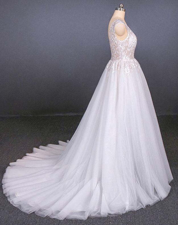 A Line Straps V Neck Lace Appliques Tulle Wedding Dresses Long Wedding Gowns SRS15034