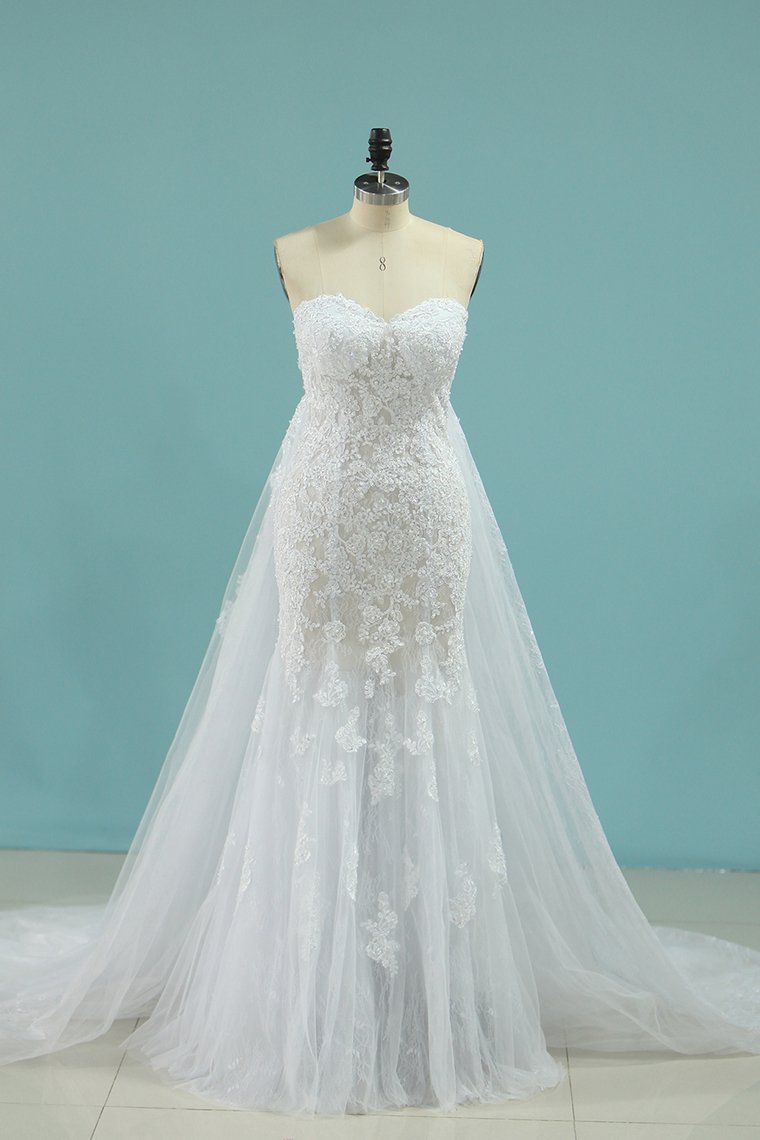 Mermaid Boat Neck Wedding Dresses With Applique Chapel Train Lace