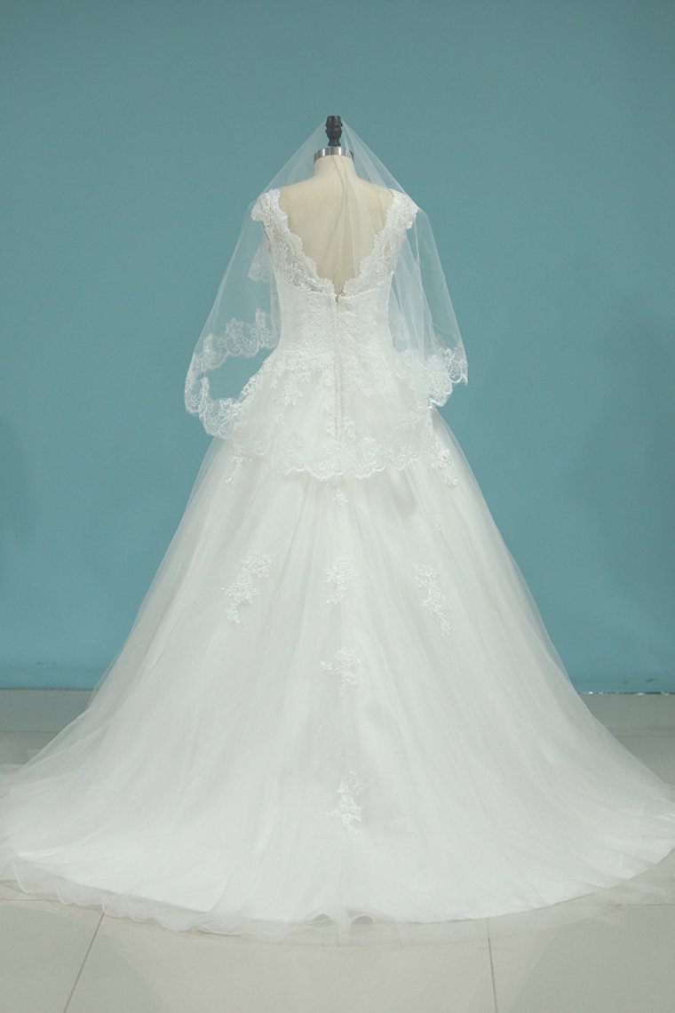 Tulle Bateau Wedding Dresses Open Back With Applique Chapel Train