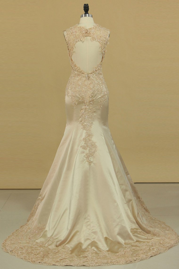 V Neck Mermaid Open Back Wedding Dresses Satin With Applique Court Train