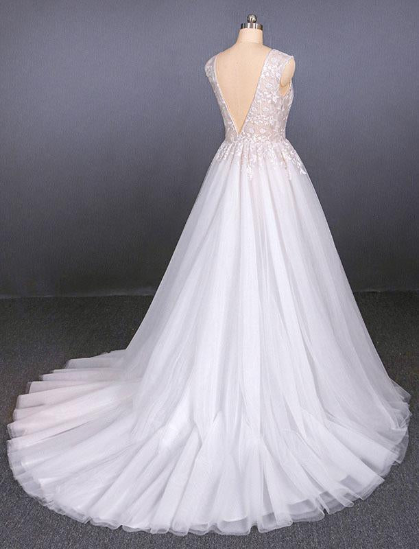 A Line Straps V Neck Lace Appliques Tulle Wedding Dresses Long Wedding Gowns SJS15034