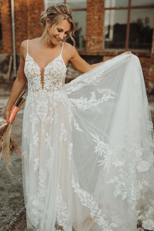 Elegant A Line V Neck Tulle Lace Wedding Dresses