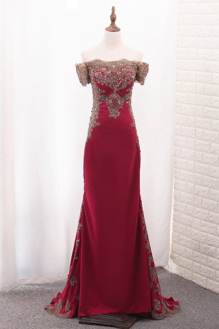 2024 Unique Off The Shoulder Mermaid Evening Dresses Satin With Applique And Beads