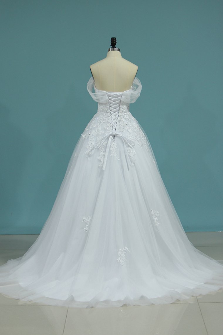 2024 A Line Wedding Dresses Scoop Tulle With Applique Court Train