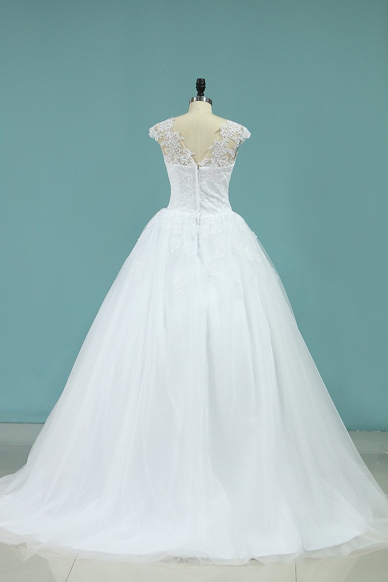 Straps Wedding Dresses Ball Gown Tulle With Applique Chapel Train