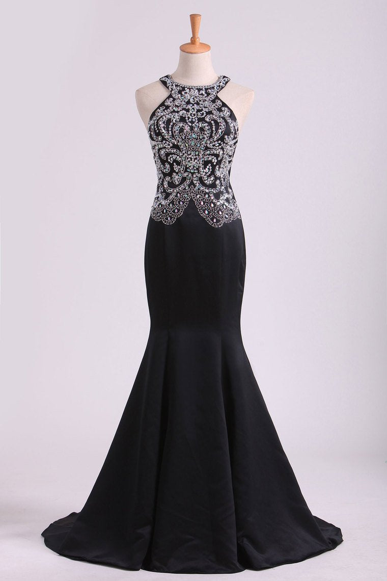 2024 Black Scoop Mermaid Beaded Bodice Open Back Prom Dresses Satin Floor Length