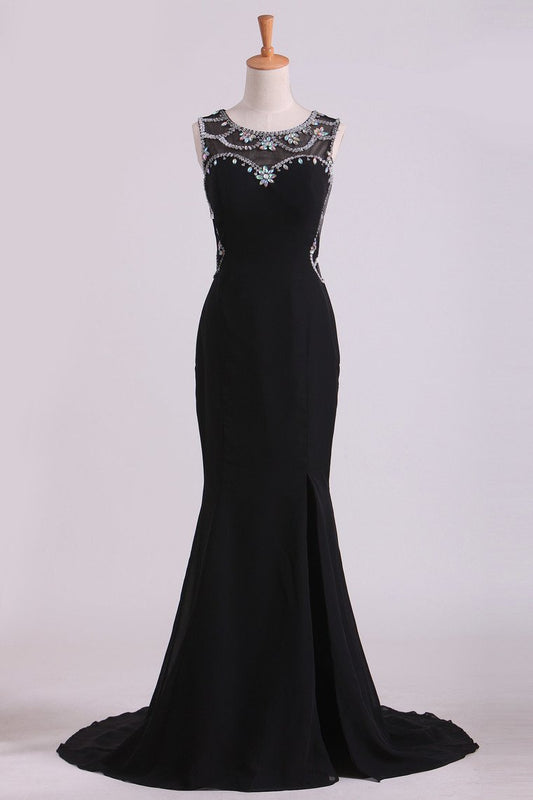 2024 Black Prom Dresses Scoop Neckline Mermaid Chiffon With Beads And Slit