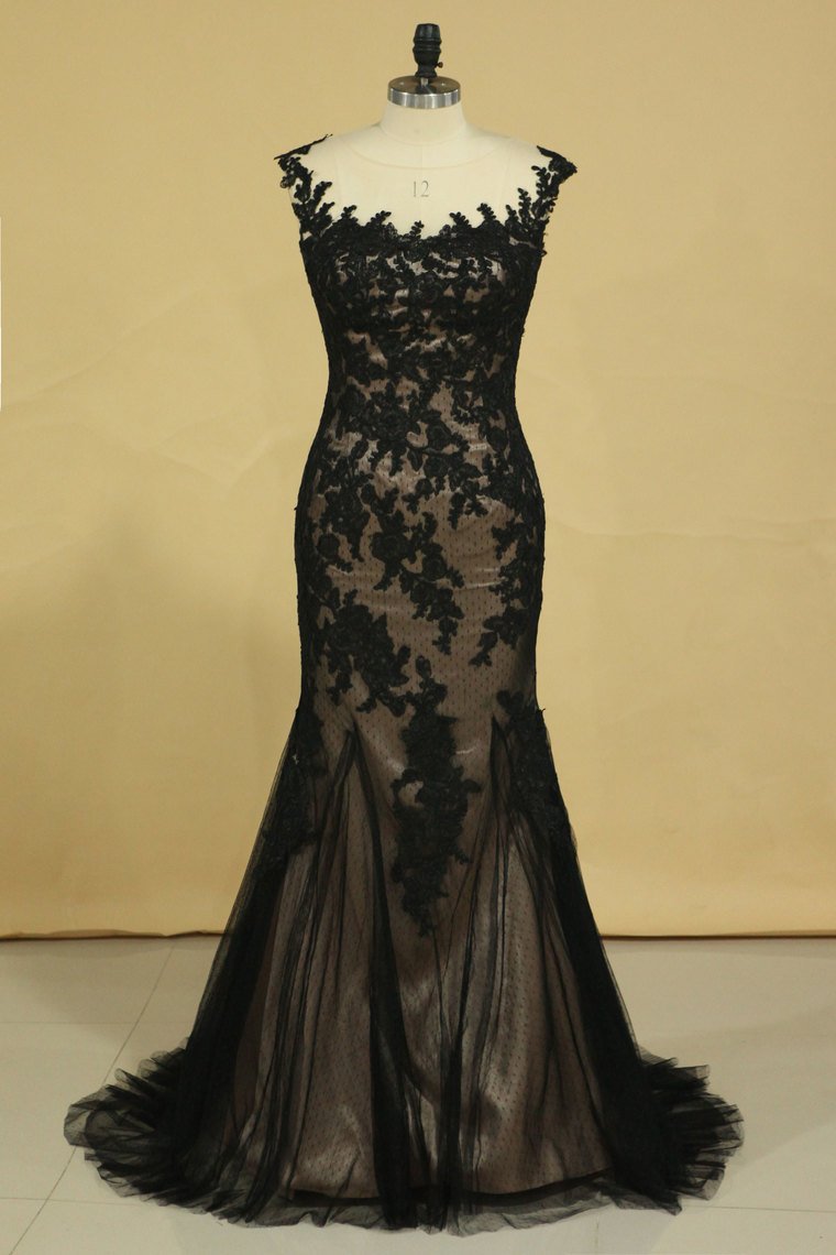 2024 Black Mermaid Bateau With Applique Tulle Dark Navy Sweep Train Evening Dresses