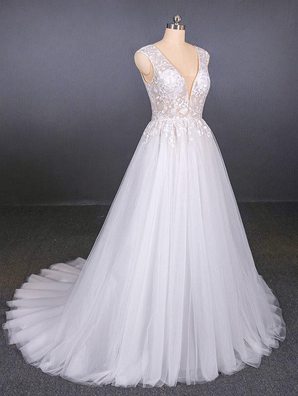 A Line Straps V Neck Lace Appliques Tulle Wedding Dresses Long Wedding Gowns SRS15034