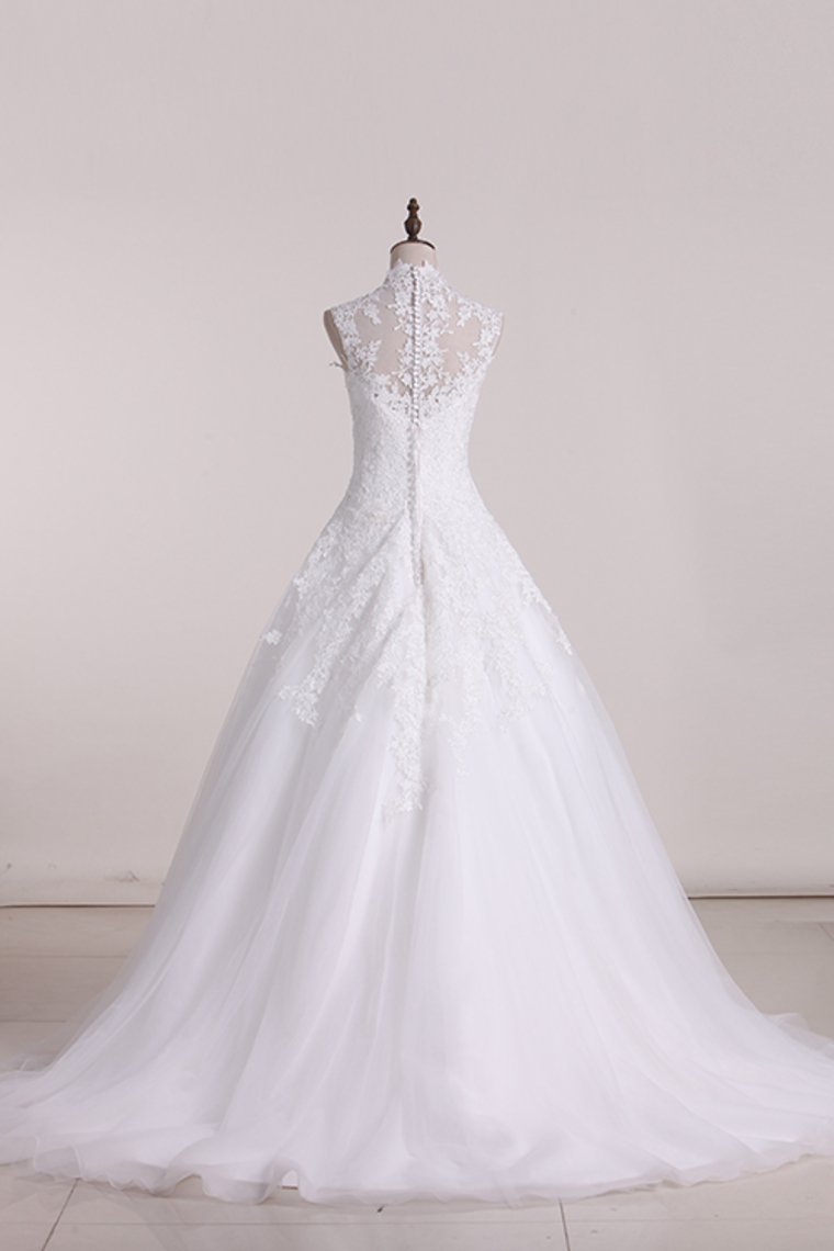 Wedding Dress A Line V-Neck Lace And Tulle With Applique Chapel Train