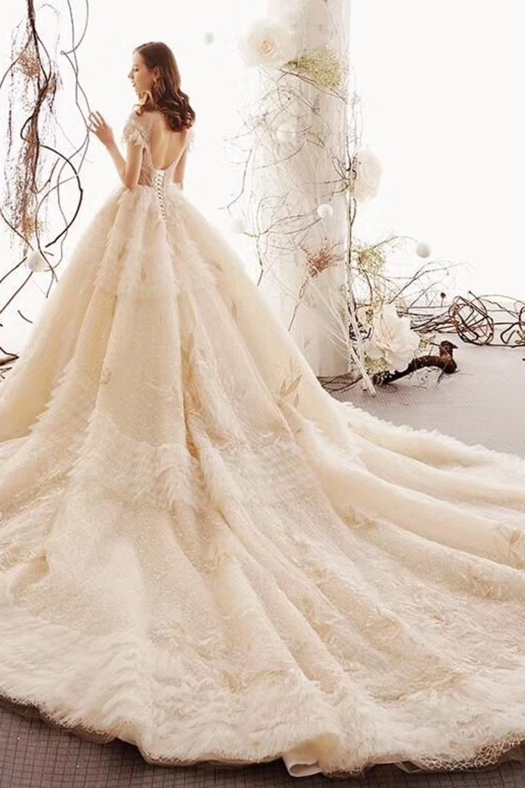 Ball Gown Wedding Dresses High Neck Top Quality Tulle Lace Up Back