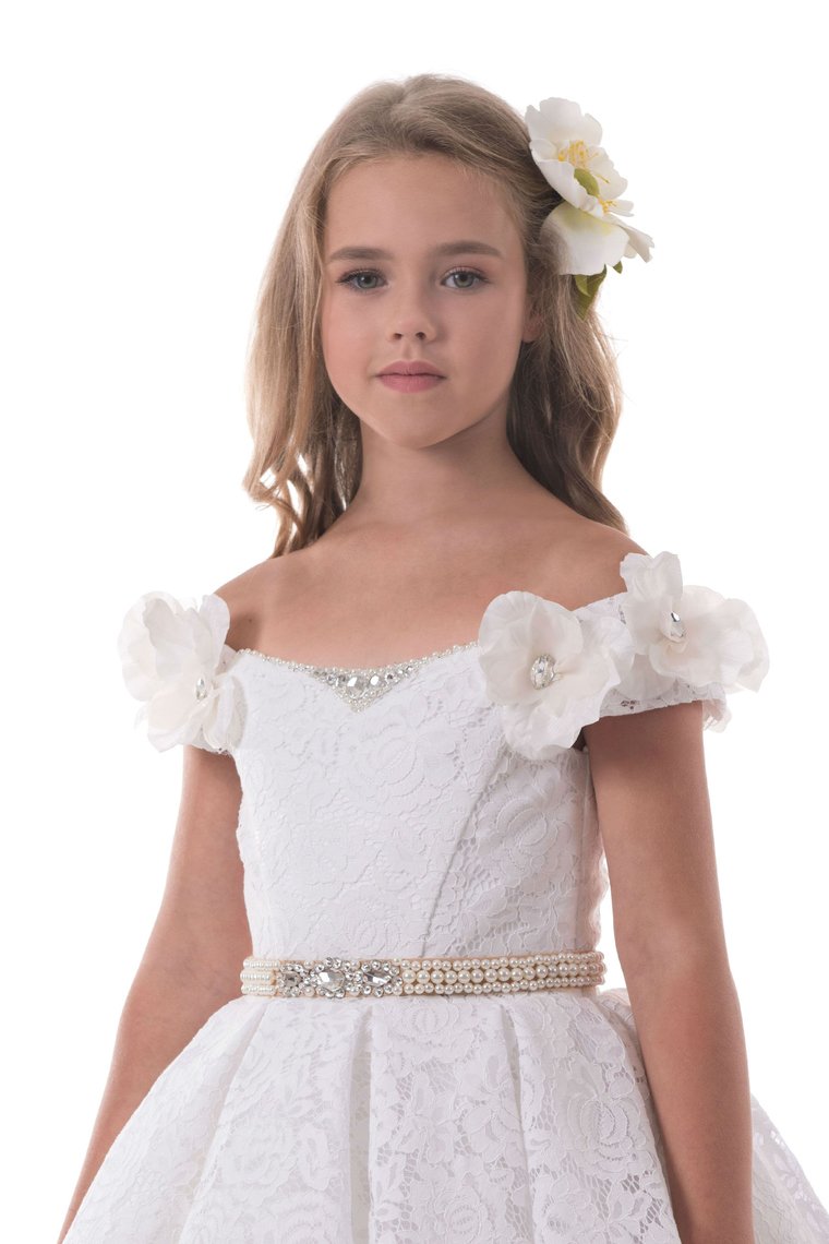 Off The Shoulder A Line Lace Flower Girl Dresses With Handmade Flowers