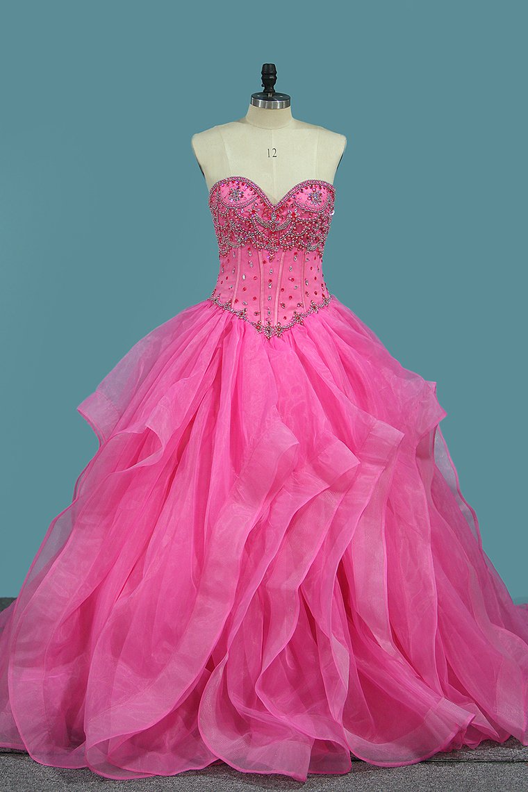 Organza Sweetheart Ball Gown Quinceanera Dresses With Beading