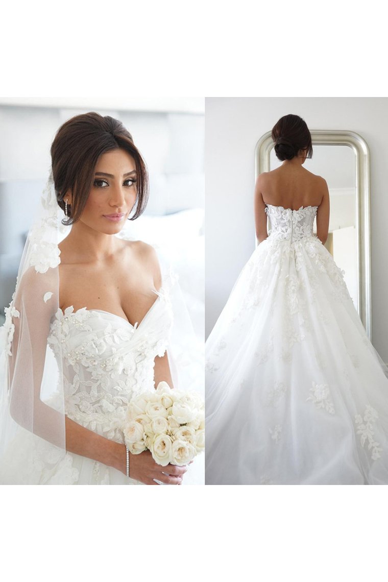 2024 A Line Sweetheart Tulle Wedding Dresses With Applique And Beads