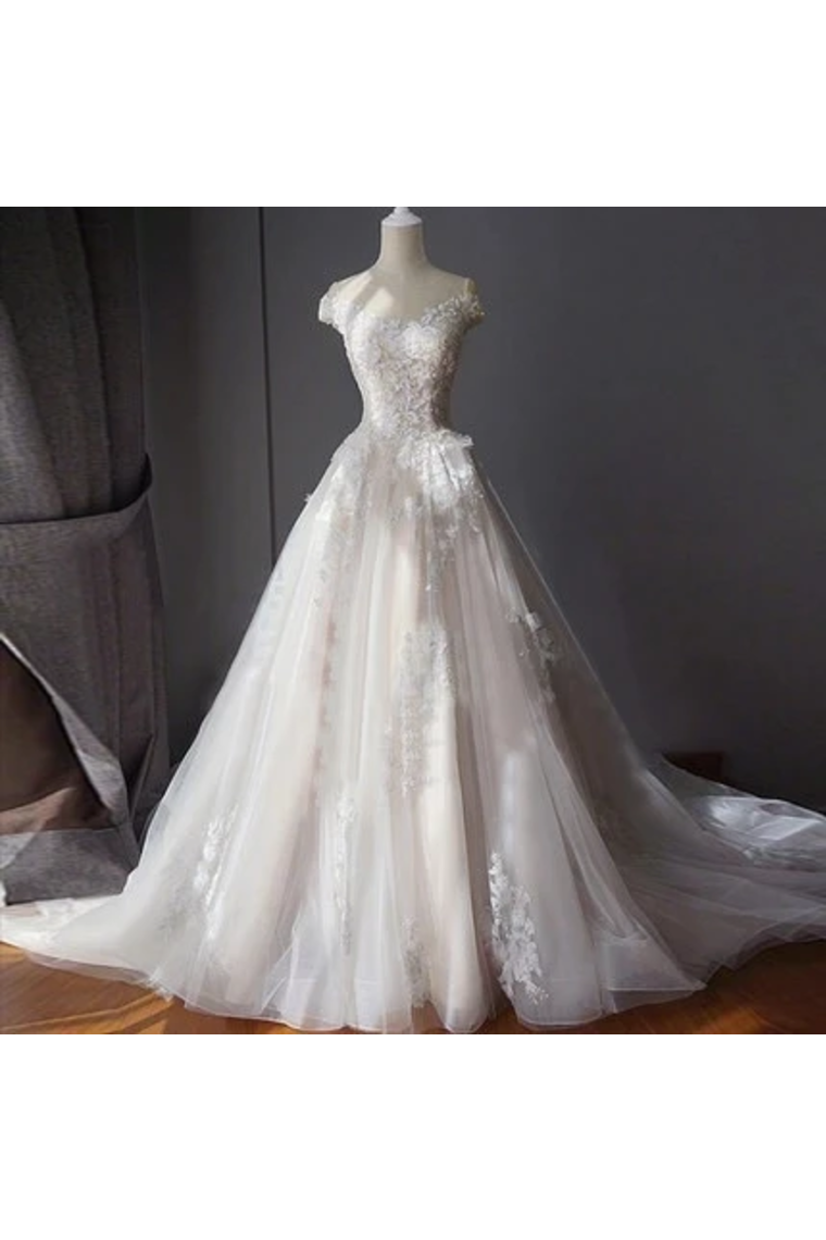 Stunning Off The Shoulder Tulle Wedding Dress With Applique Bridal Dress With Long SRSPAE18RA2