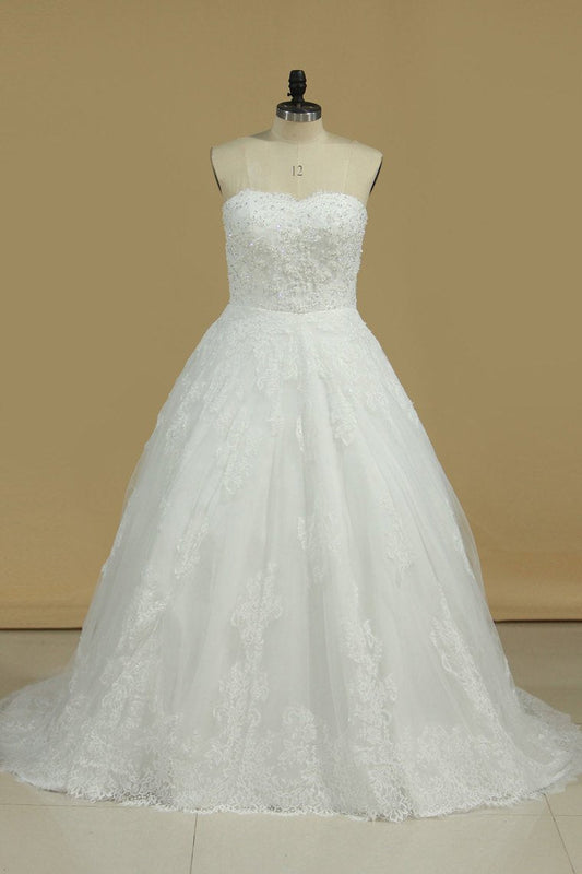 Tulle Sweetheart Wedding Dresses A Line With Applique Covered Button