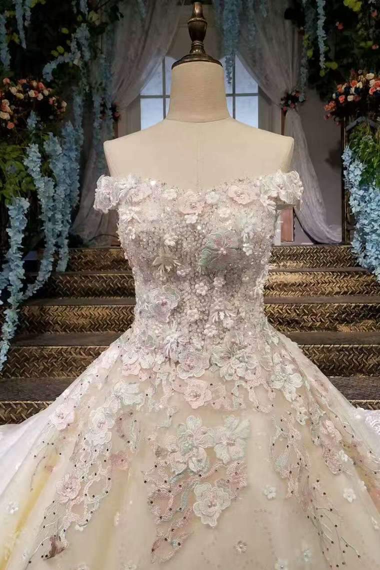 Gorgeous Wedding Dresses Lace Up Off The Shoulder With Appliques And Handmade Flowers