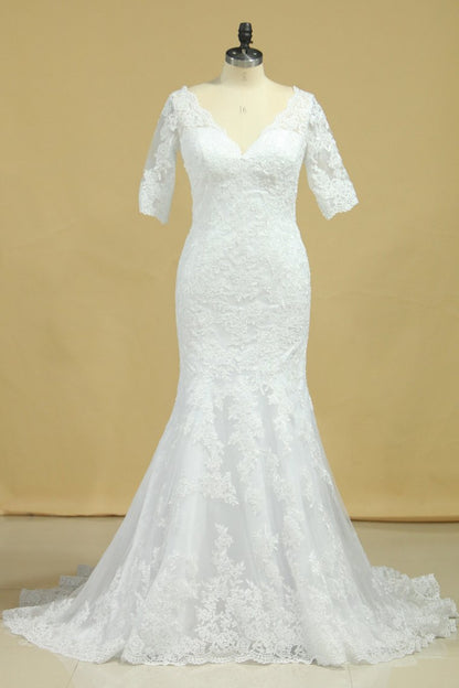 2024 Mermaid Wedding Dresses V-Neck 3/4 Sleeves Court Train Tulle V-Back With Covered Button