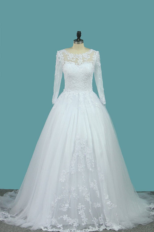 2024 A Line Tulle Bateau 3/4 Length Sleeve Wedding Dresses With Applique Sweep Train