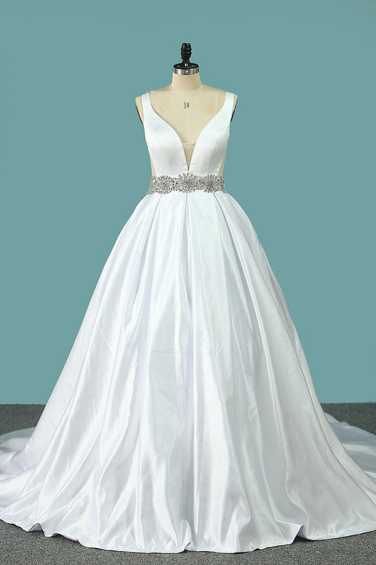 2024 V Neck Wedding Dresses Open Back Satin A Line With Beading