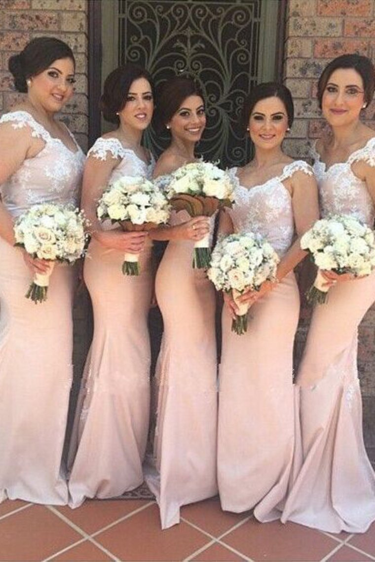 2024 Mermaid Off The Shoulder Bridesmaid Dresses  With Applique