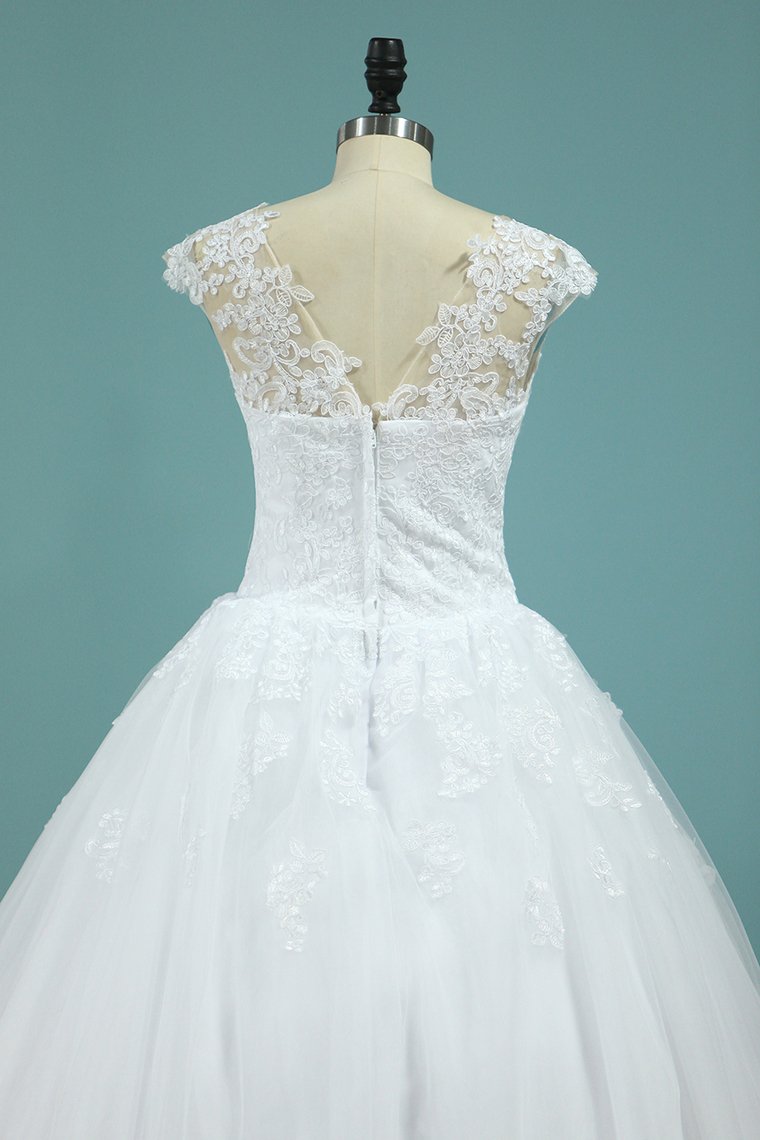 Straps Wedding Dresses Ball Gown Tulle With Applique Chapel Train