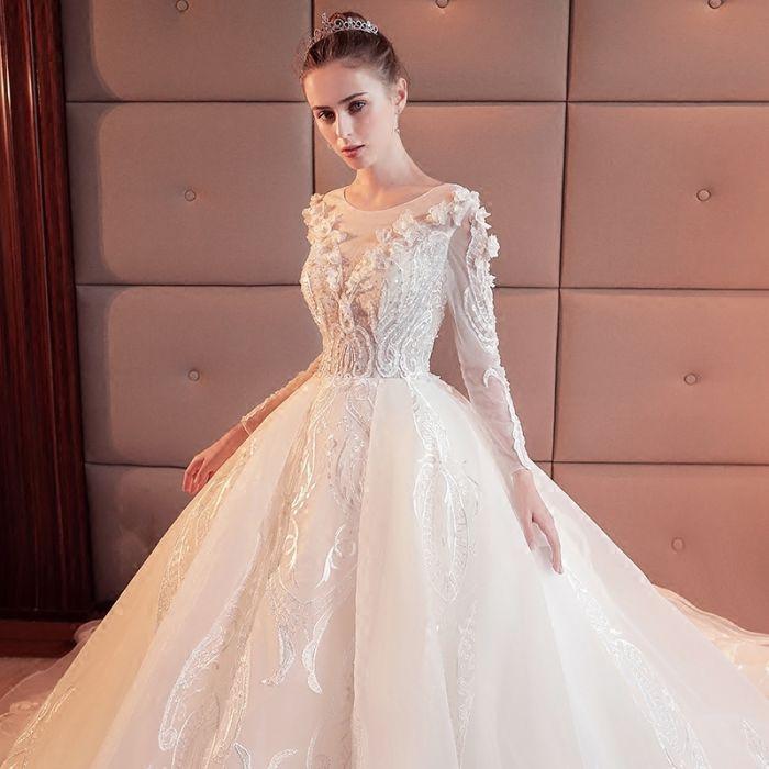 2024 Gorgeous Scoop Lace Appliques Flowers White Organza Long Sleeve Wedding SRS10080