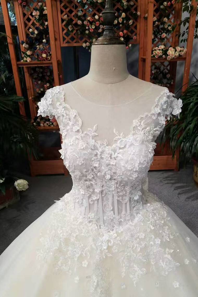 Hot SellingFloor Length Lace Up Wedding Dresses With Appliques And Sequins