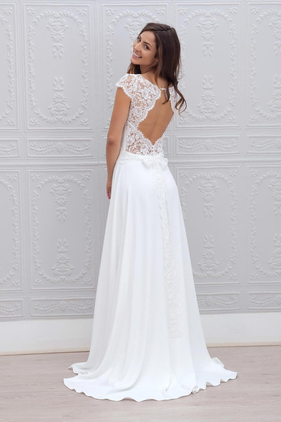 A Line Chiffon White Lace Appliques Cap Sleeve Open Back Scoop Long Wedding Dresses JS24