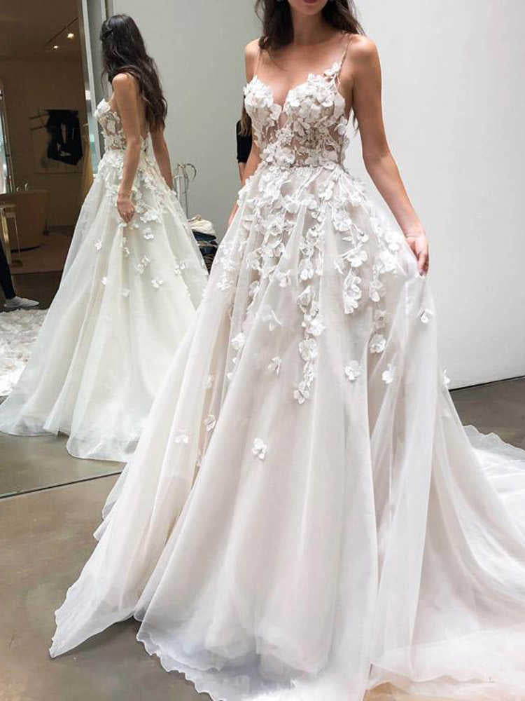 Spaghetti Strap Sweetheart Neck Beach Wedding Dresses Appliqued Bridal Dresses