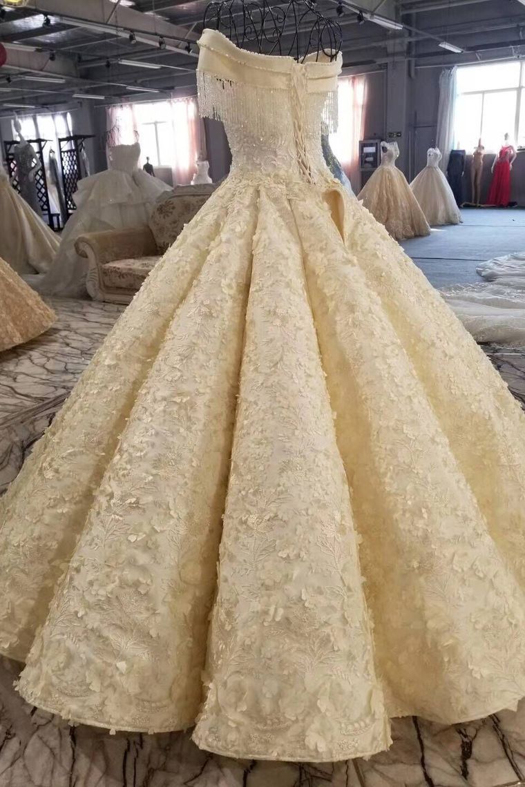 Ball Gown Wedding Dresses Off-The-Shoulder Floor-Length Lace Up Back