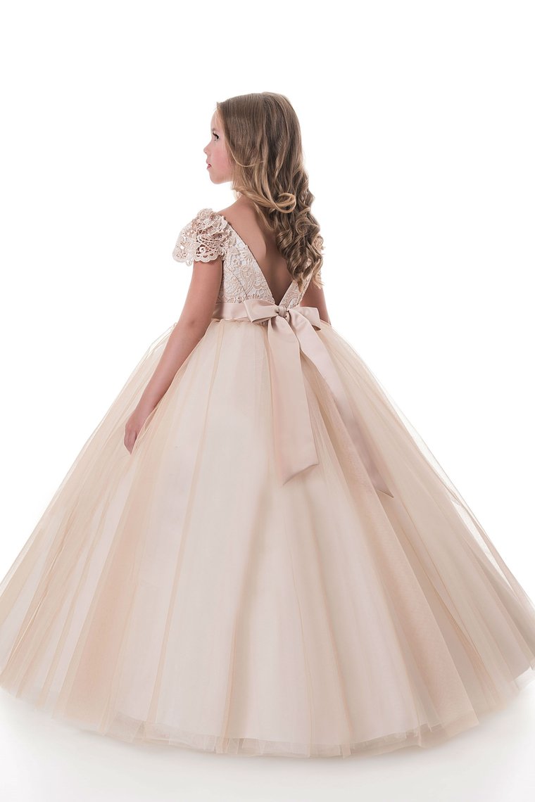 Ball Gown Flower Girl Dresses Scoop Short Sleeves Tulle With Applique