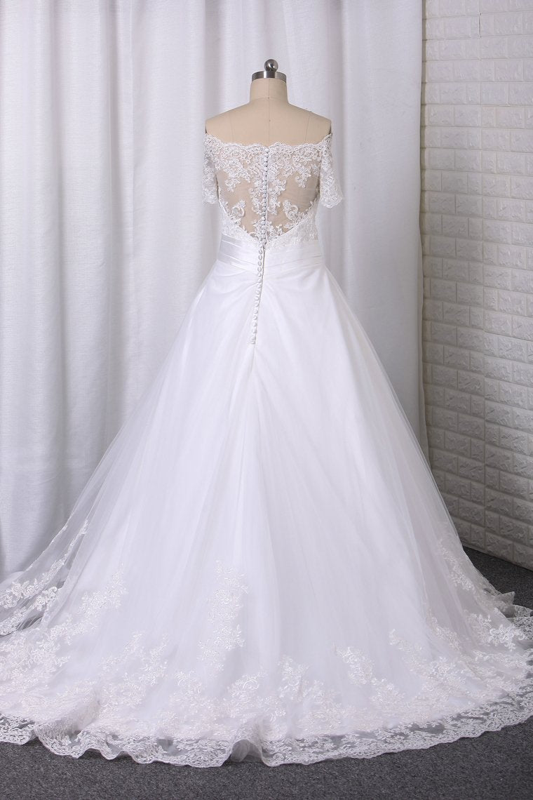 A Line Boat Neck Wedding Dresses Short Sleeves Tulle With Applique Chapel Train