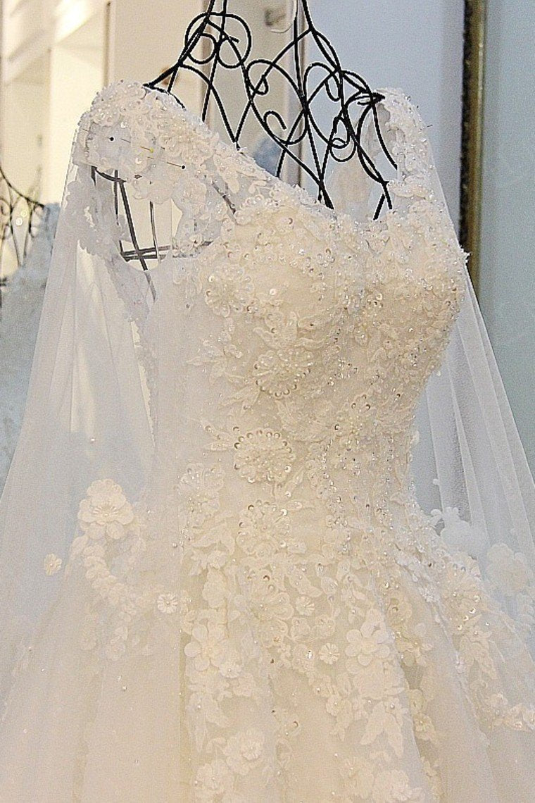 Off The Shoulder A Line Wedding Dresses With Beads Court Train Tulle Lace Up