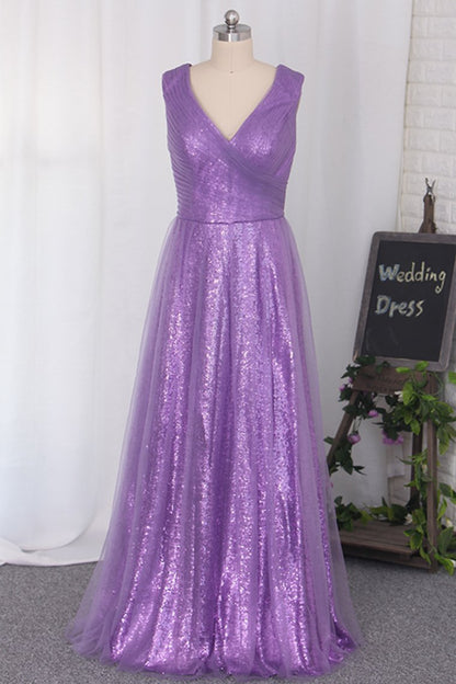 2024 Floor Length Bridesmaid Dresses Sequins & Tulle V Neck A Line