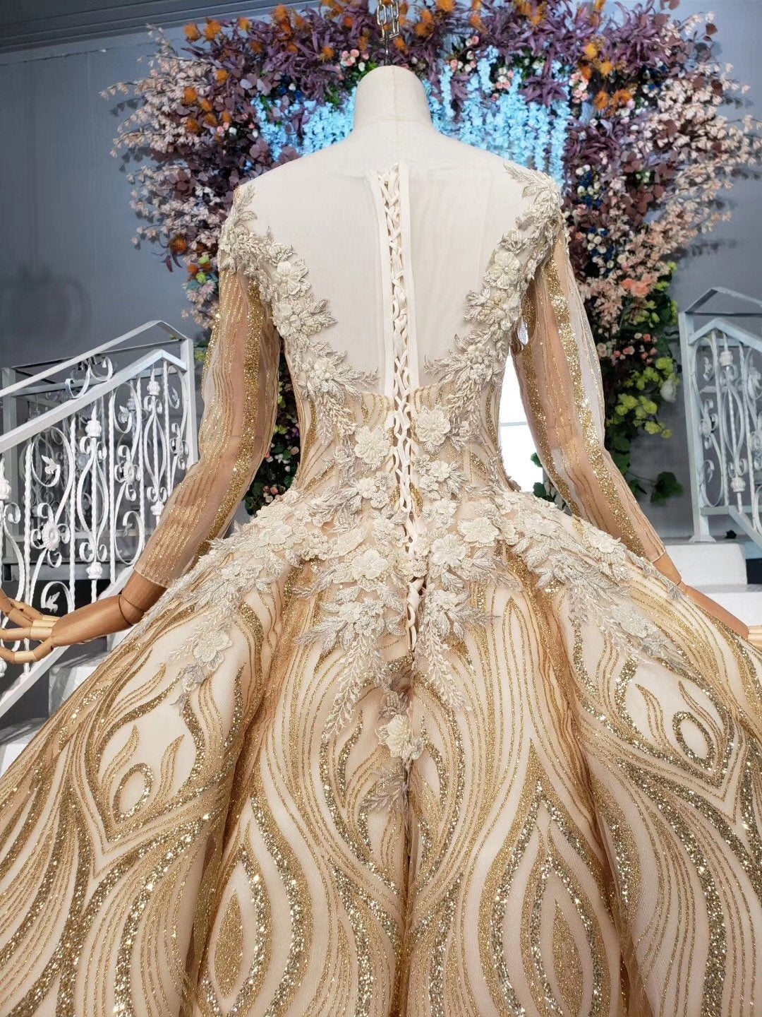 Long Sleeve Ball Gown Beads Lace Appliques Prom Dresses Sequins Quinceanera Dresses SJS15241