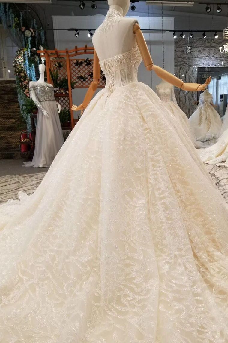 Luxury Wedding Dresses Halter A-Line Lace Half Sleeves Open Back Cathedral Train Top Quality Lace