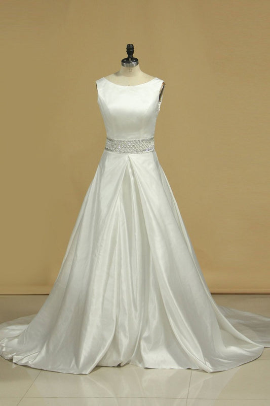 2024 Scoop Neckline Princess Open Back Wedding Dress Chapel Train Satin