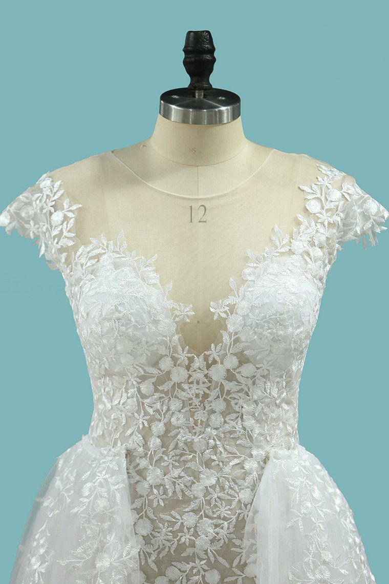 2024 Sexy Beach Scoop Wedding Dresses Sheath Lace See-Through